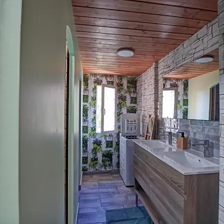 Spacieux Proche De La Nature - 10 Pers. Country house Chavanay